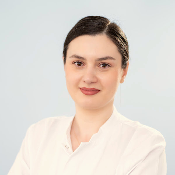 Dr. Arsene Angela-Daniela